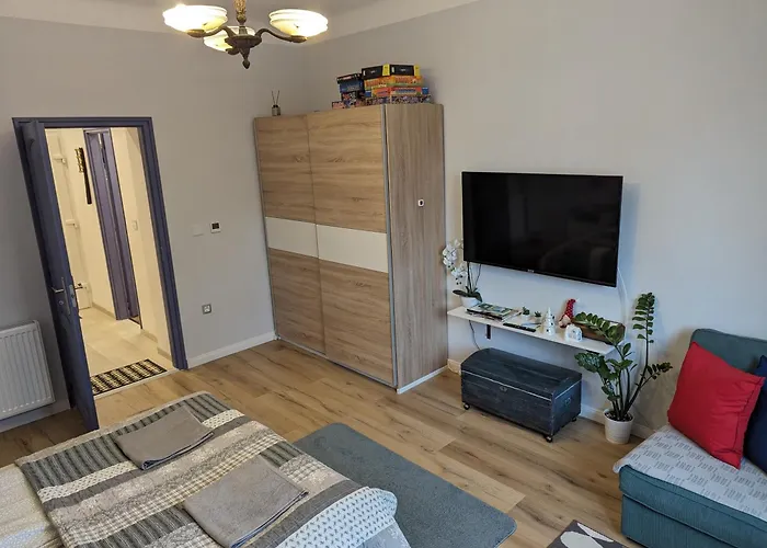 Varfal Apartament *